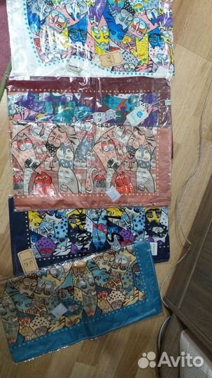 Шелковый платок новый