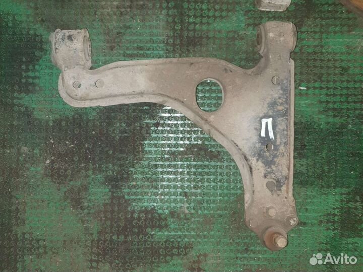 Рычаг передний Опель Вектра Б