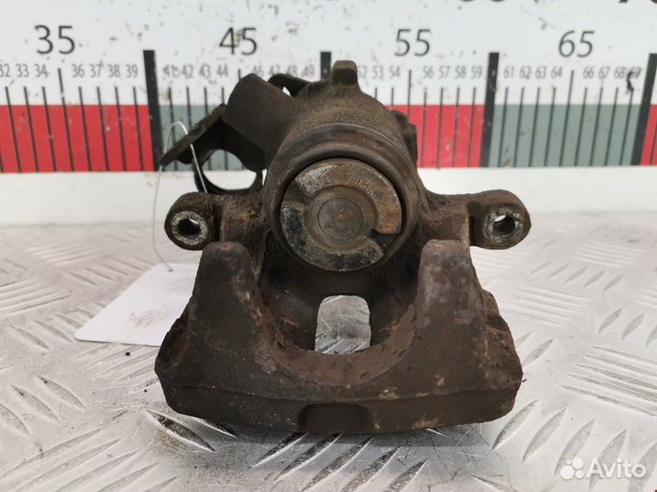 Суппорт задний правый для Audi A4 B5 8D0615424