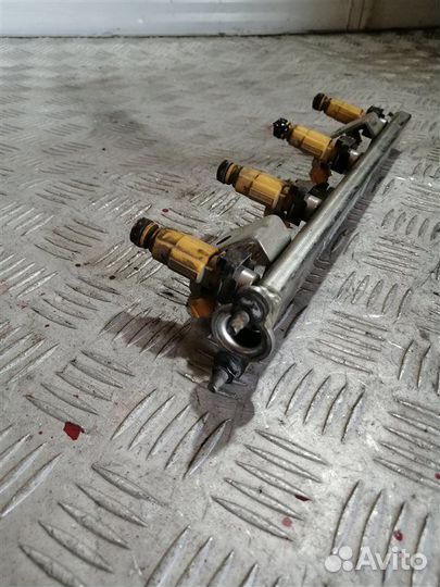 Топливная рампа Hyundai Elantra HD G4FC 2011