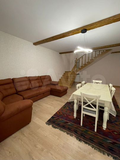 Дача 200 м² на участке 8 сот.