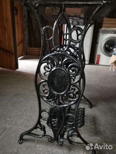 Станина от швейной машинки