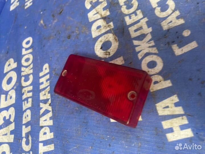 Стекло дополнительного стоп-сигнала. Паз 3205