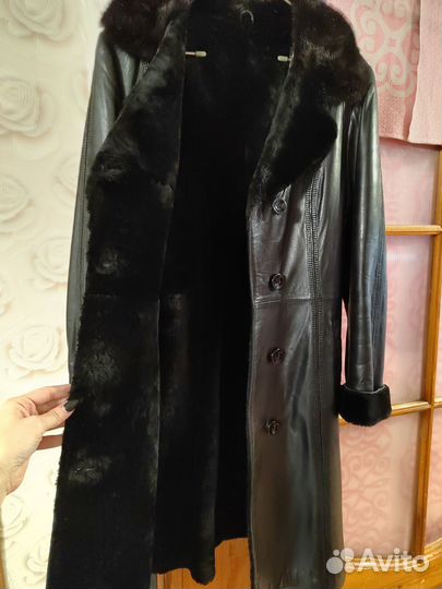 Кожаное зимнее пальто