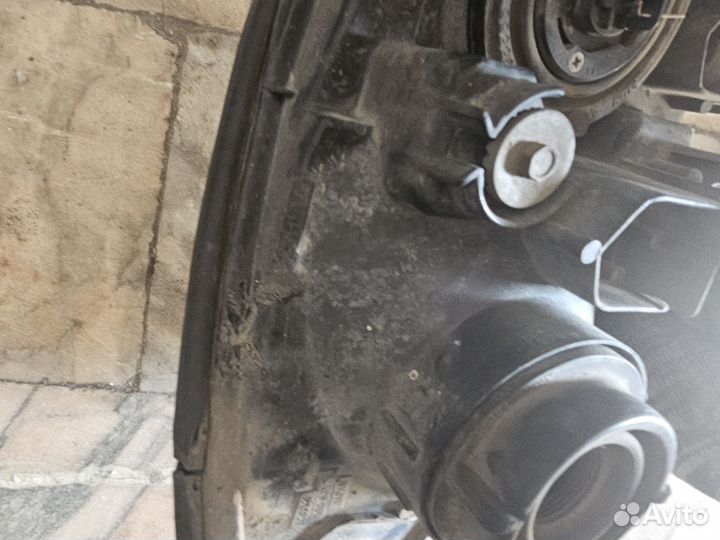 Фара передняя левая nissan tino HV10, SR20DE