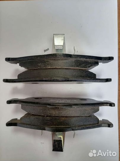 Тормозные колодки новые