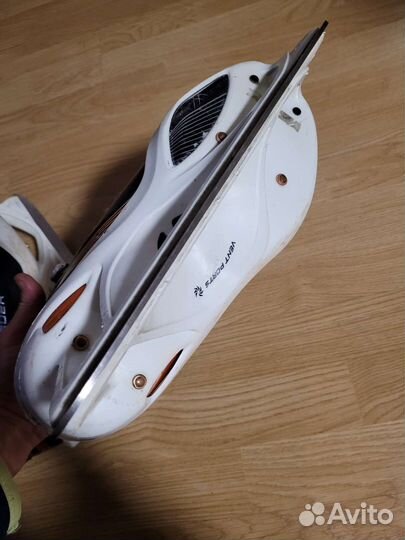 Коньки вратаря Bauer