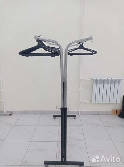 Вешалка для одежды напольная