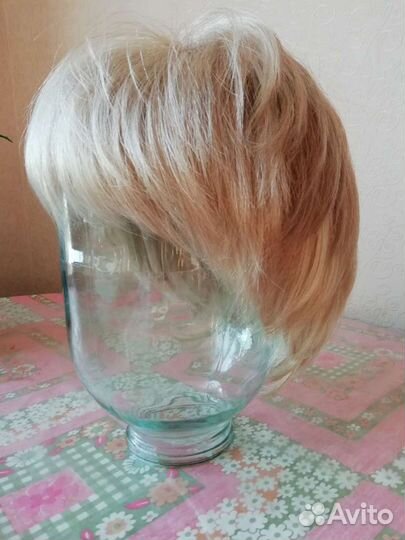 Парики женские новые