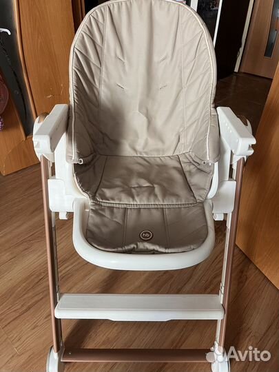 Стульчик для кормления happy baby berny v2