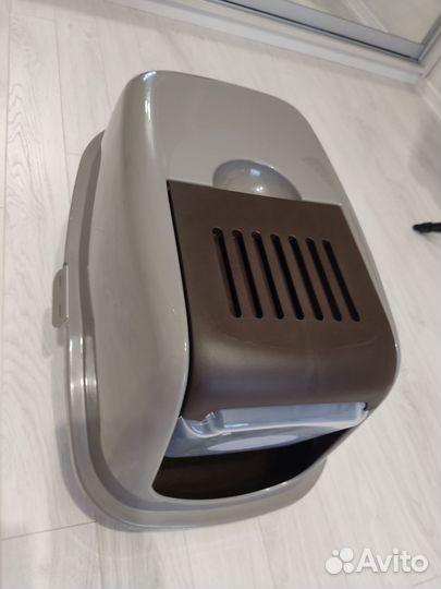 Закрытый лоток для кошек