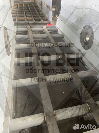 Пружины грохота, вал грохота, корпус подшипника