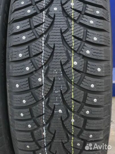 Arivo Ice Claw ARW4 215/55 R16 97T