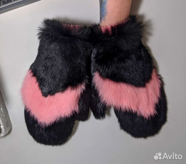 Варежки из кролика