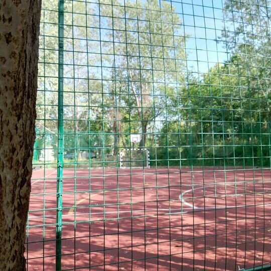 2-к. квартира, 67 м², 1/10 эт.