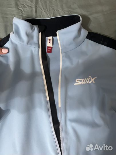 Разминочная куртка swix