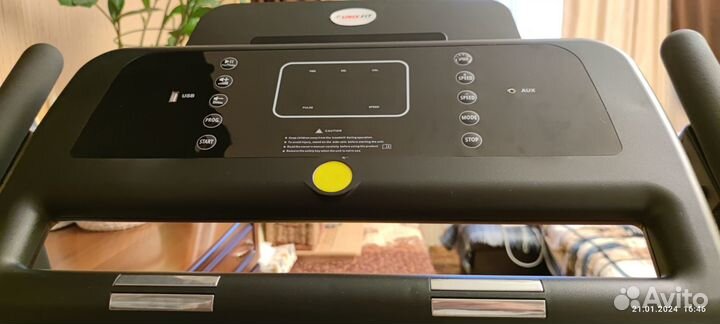 Продам беговую дорожку в отличном состоянии