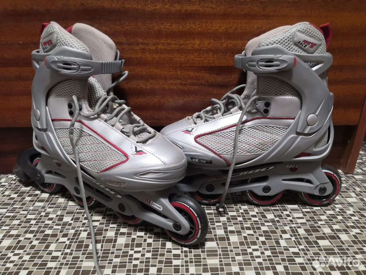 Роликовые коньки Reaction