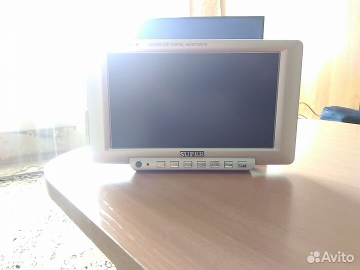 Телевизор для автомобиля