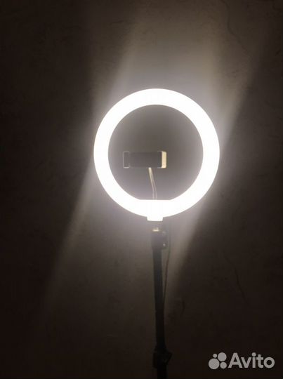 Кольцевая лампа 26 см