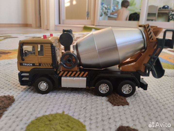 Модель бетономешалки