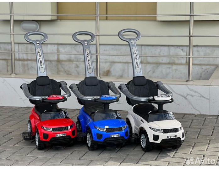 Машинка каталка с ручкой