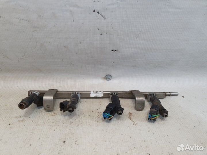 Рампа топливная Geely Emgrand EC7