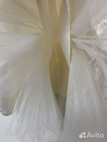 Платье нарядное для девочки (на 10-12 лет)