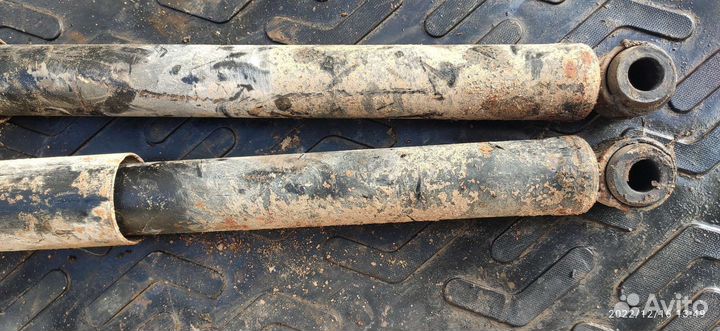 Задние стойки амортизатора чери тиго т11