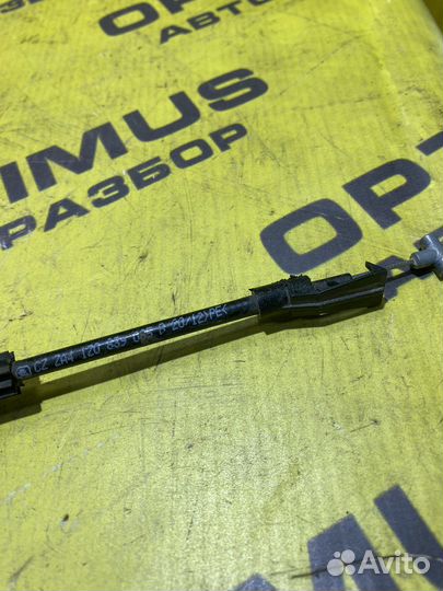 Замок задней правой двери Skoda Octavia A5