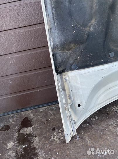 Капот на Opel Omega A