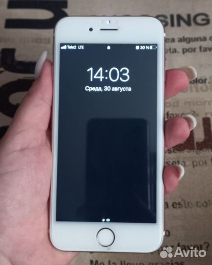 Телефон iPhone 6s