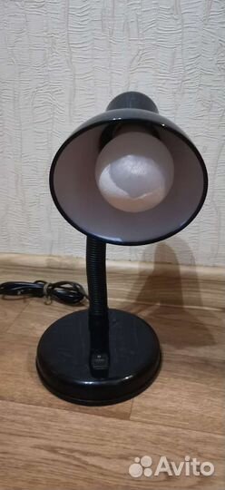 Лампа настольная
