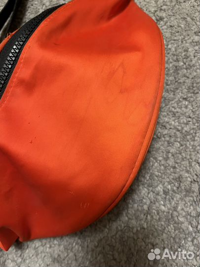 Поясная сумка bershka