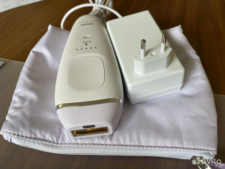 Компактный фотоэпилятор Philips