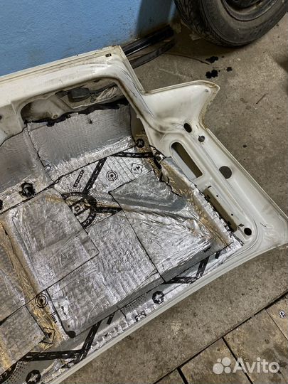 Крышка (дверь) багажника ваз 2115