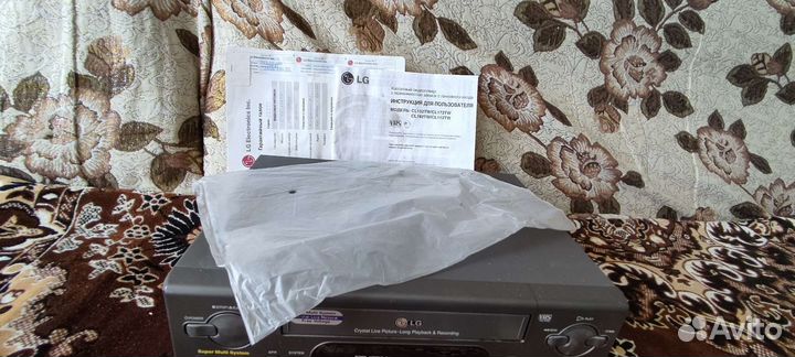 Кассетный видеоплеер с возможностью записи