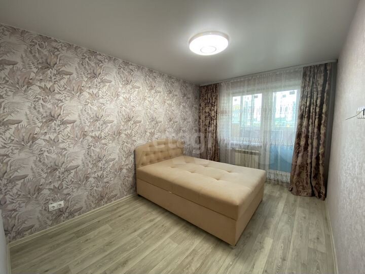 2-к. квартира, 56 м², 1/10 эт.