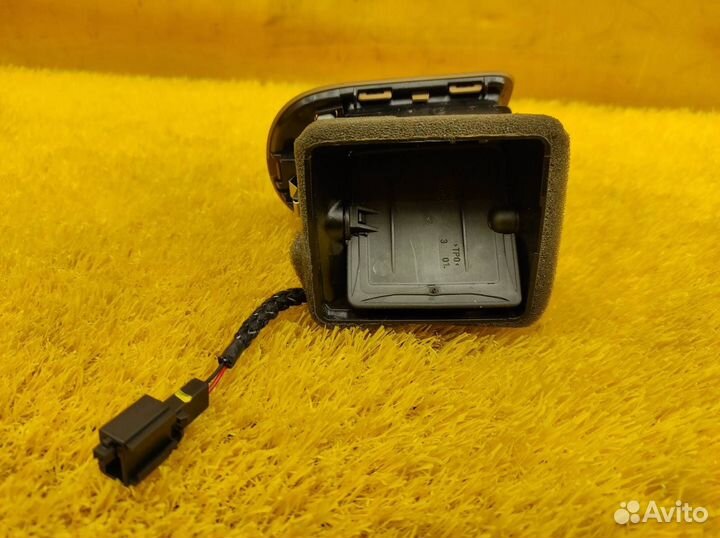 Дефлектор салона передний правый Porsche Cayenne