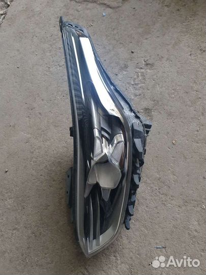 Kia cerato 4 с18г. Фара левая