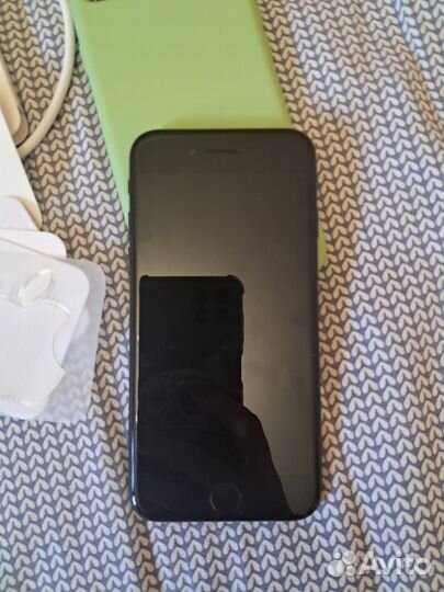 iPhone SE (2020), 64 ГБ