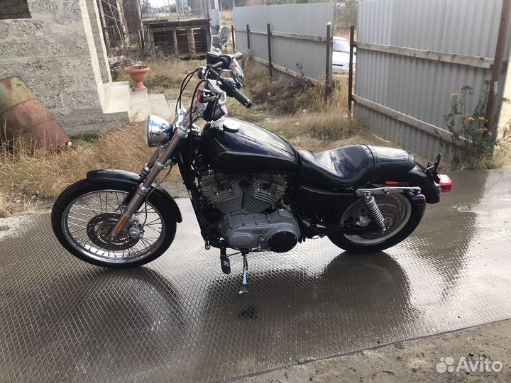 Harley Davidson sportster 883