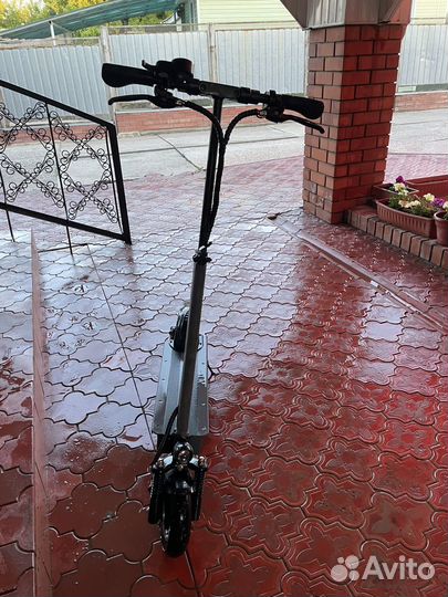 Электросамокат hoverbot