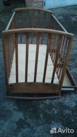Детская кроватка