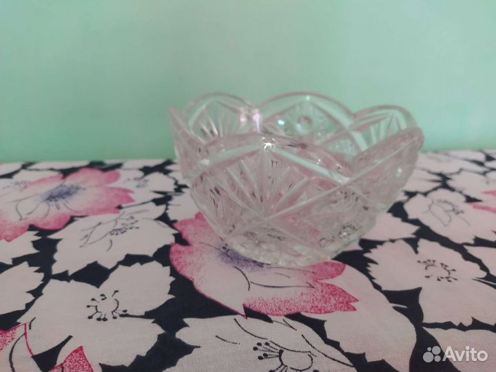 Хрустальная ваза