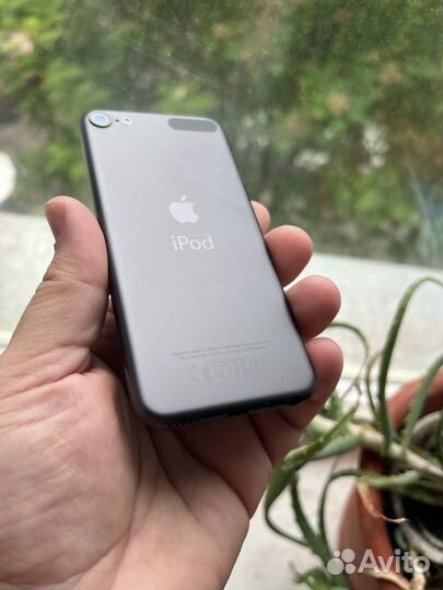 Плеер Apple iPod Touch 6 16Gb