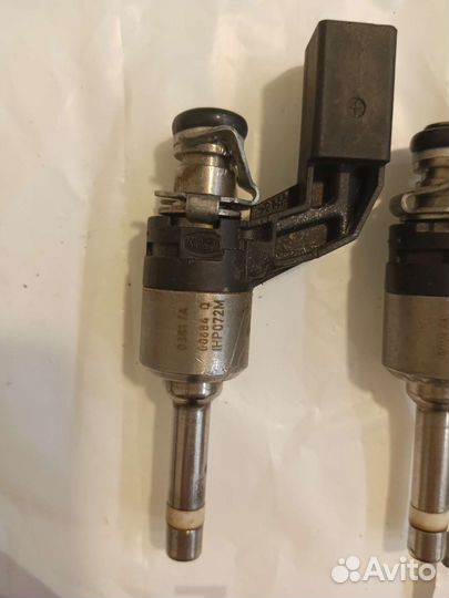 Форсунка топливная VAG 1,2TSI 1,4TSI 04E906036E