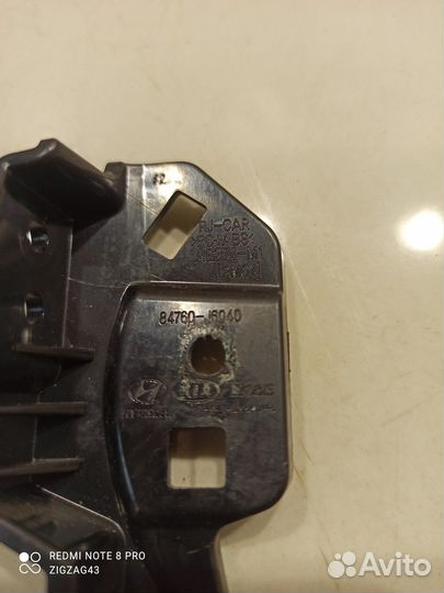 Кронштейн накладки торпедо (Kia K900 II)