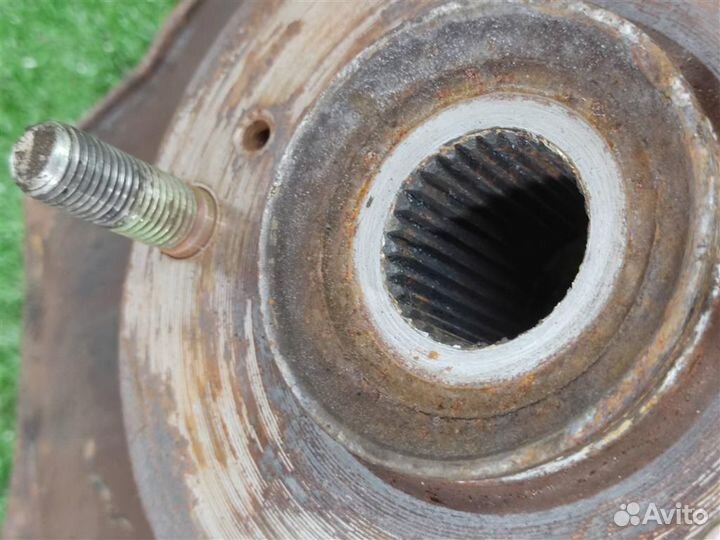 Кулак передний левый Honda CR-V 2 (RD5) 2005