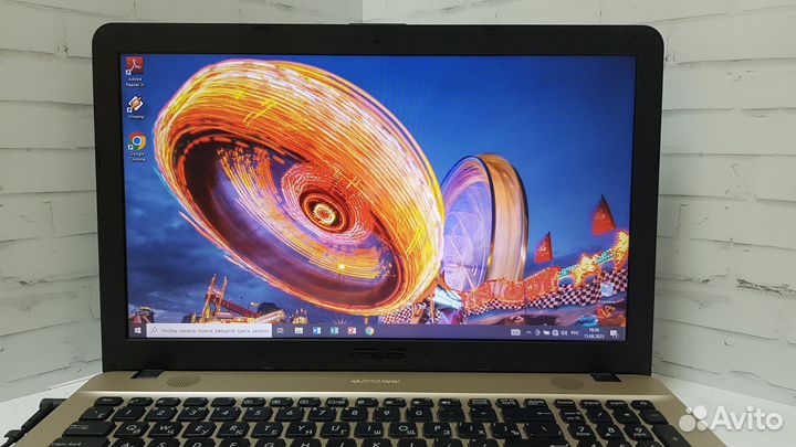 Быстрый ноутбук Asus /15.6